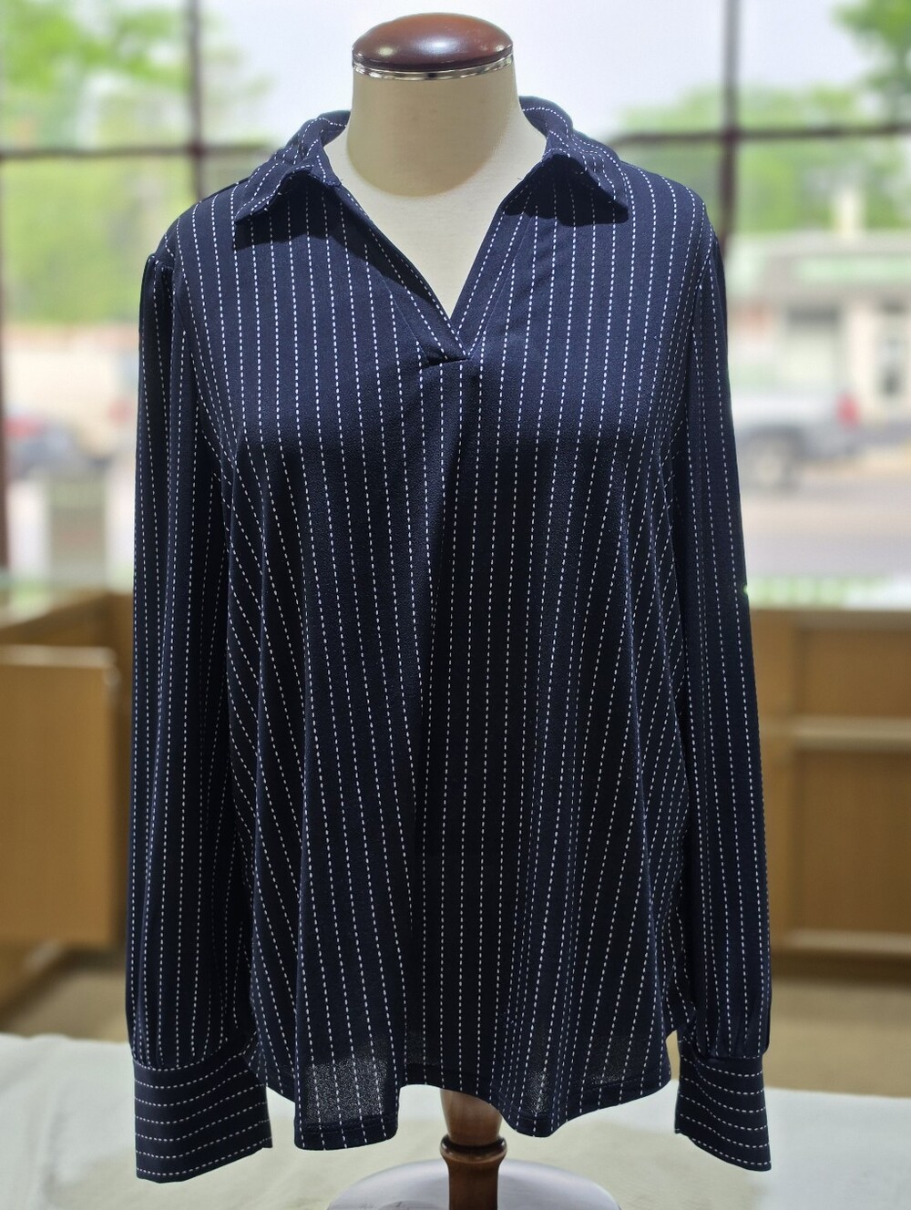 Adrianna Papell Navy and White Patterned V-Neck Blouse